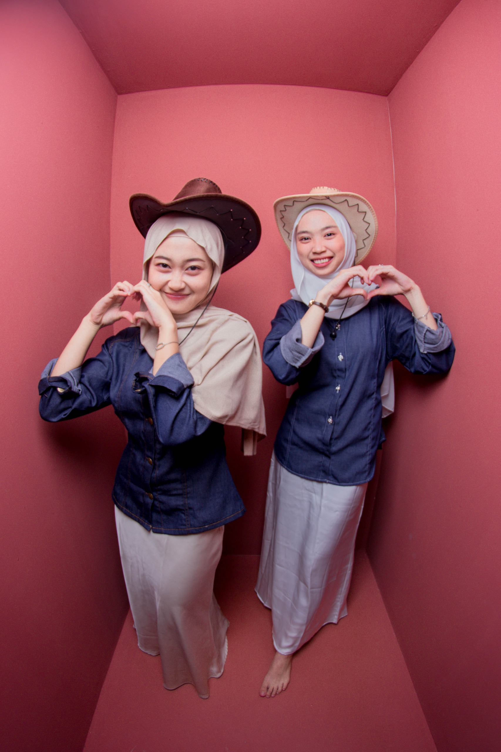 Self photo booth pose 3